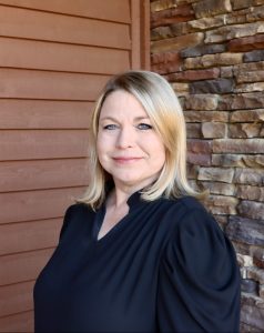 kelli rubert headshot